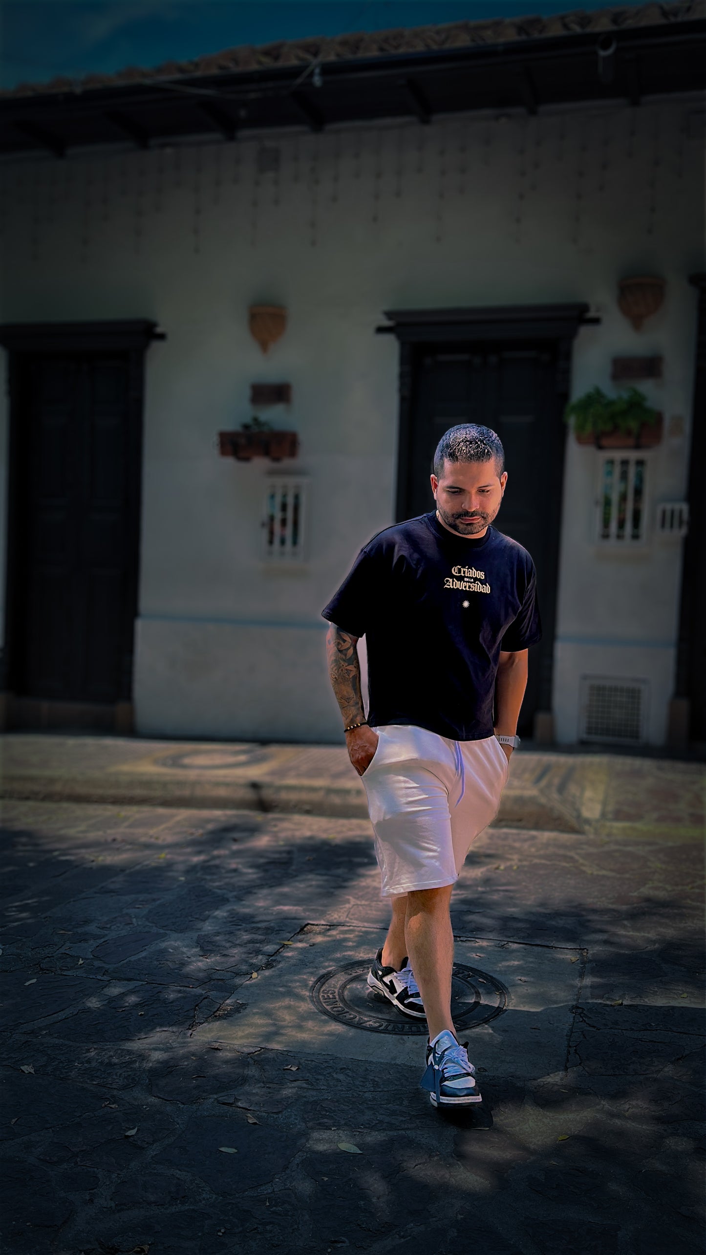 Camiseta CRIADOS EN LA ADVERSIDAD