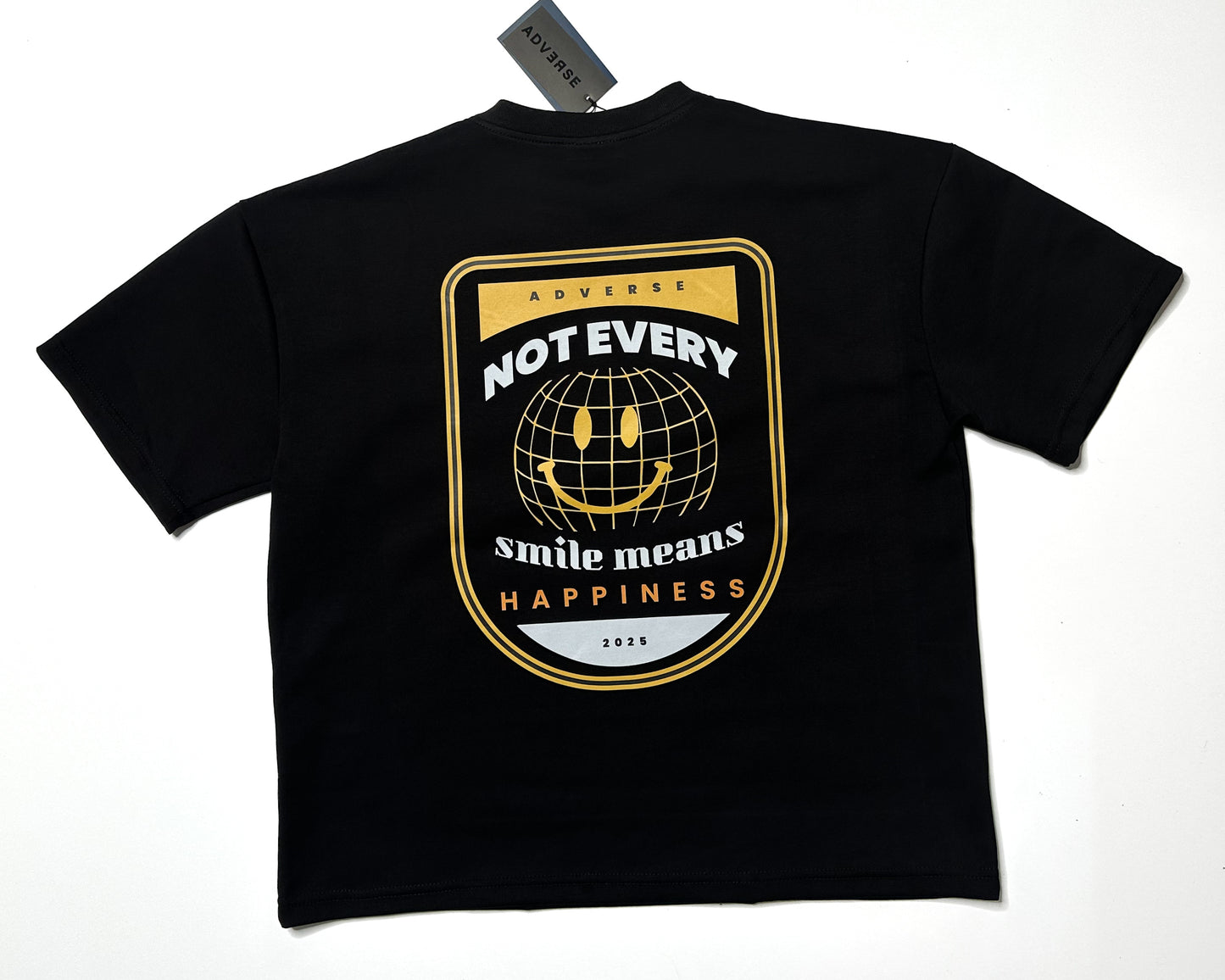 Camiseta Not Every Smile Means Happiness