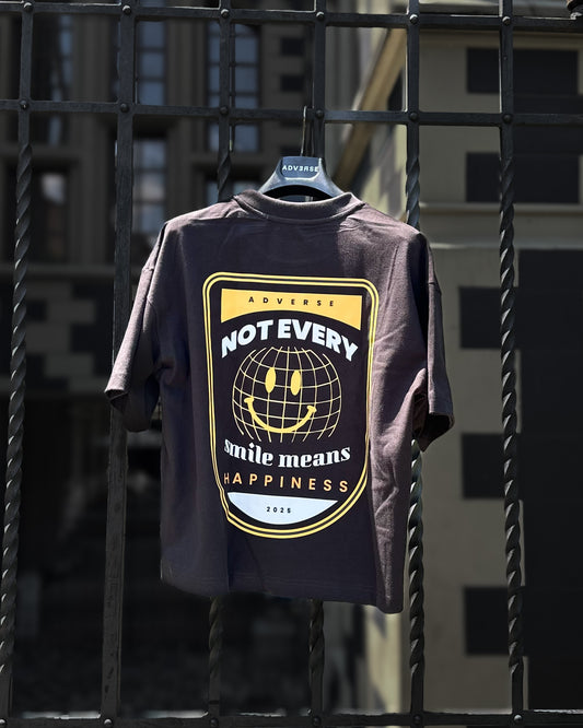 Camiseta Not Every Smile Means Happiness