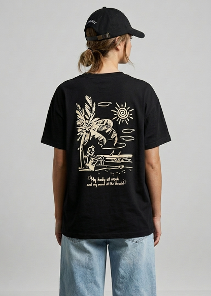 Camiseta My mind at the beach